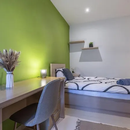 Modern And Spacious Appartamento