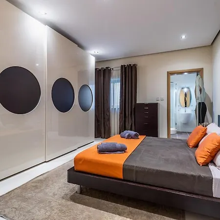 Modern And Spacious *